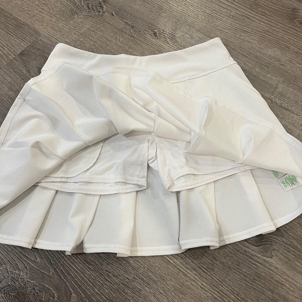 Lilly Pulitzer Luxletic Skort size 4